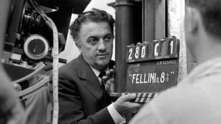 Federico Fellini: 100 anni fa nasceva un dio del cinema