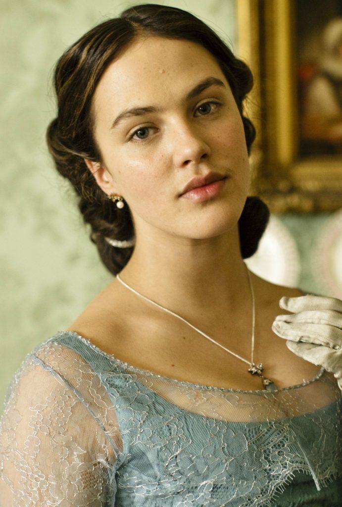 Jessica Brown Findlay - Lady Sybil Crawley nel cast di Downton Abbey