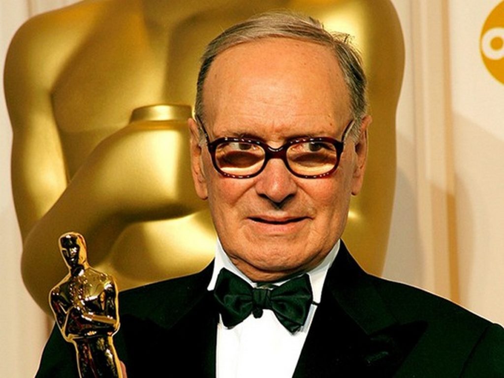 Il Maestro Ennio Morricone riceve il premio Oscar