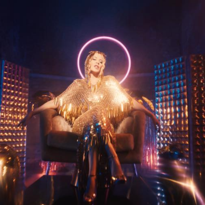 Copertina di Magic di Kylie Minogue