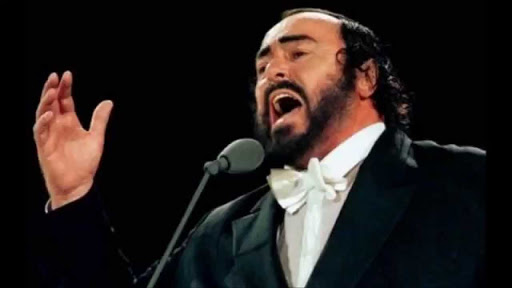 Luciano Pavarotti moriva nel 2007
