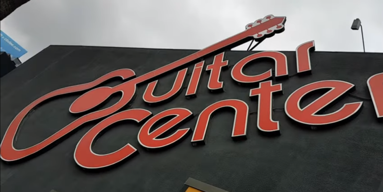 Guitar Center rischia il fallimento a causa della crisi economica