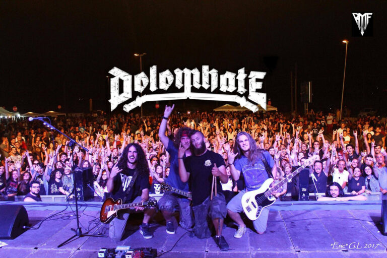 Dolomhate pubblicano il loro album di debutto: Happy ending suicide