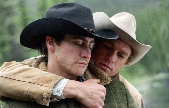 Heath Ledger e Jake Gyllenhaal in una scena di Brokeback Mountain