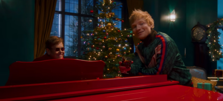 Ed Sheeran e Elton John uniscono le forze in ‘Merry Christmas’