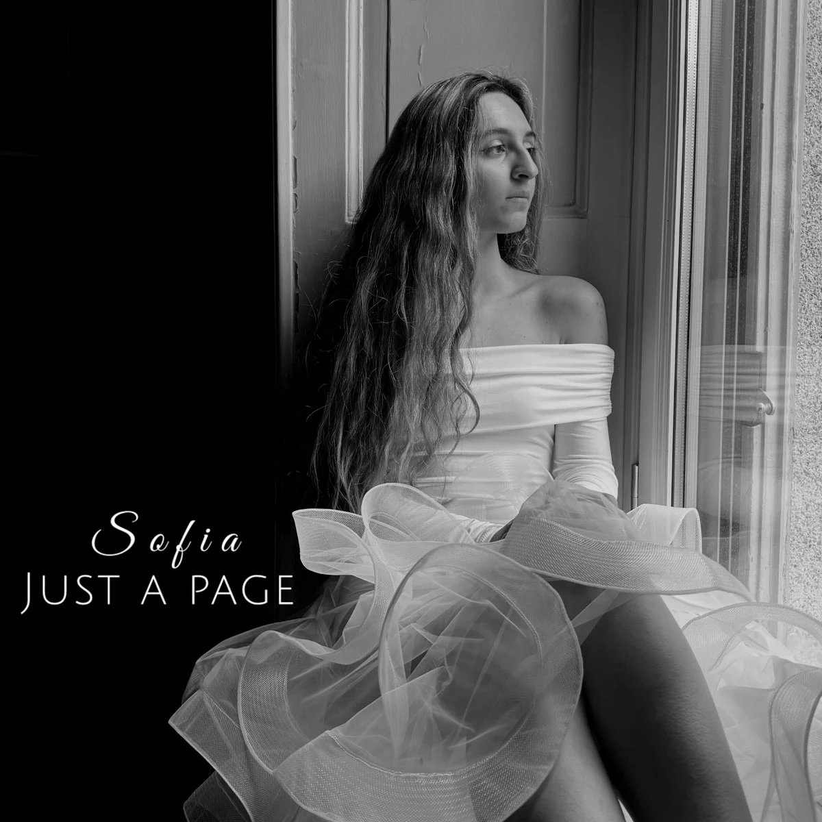 SOFIA è fuori dal 3 maggio con “JUST A PAGE”, il nuovo singolo