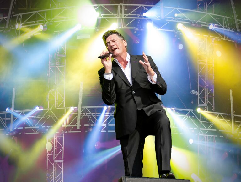 TONY HADLEY torna per concerti rock con la sua Fabulous TH Band