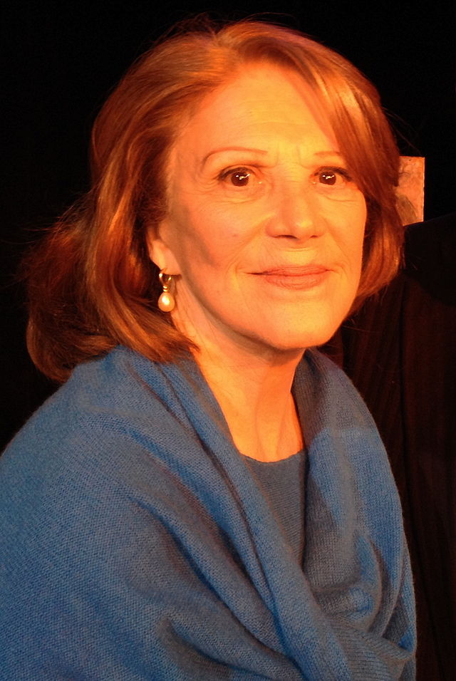 Addio a Linda Lavin, Icona della Televisione e del Teatro Americano