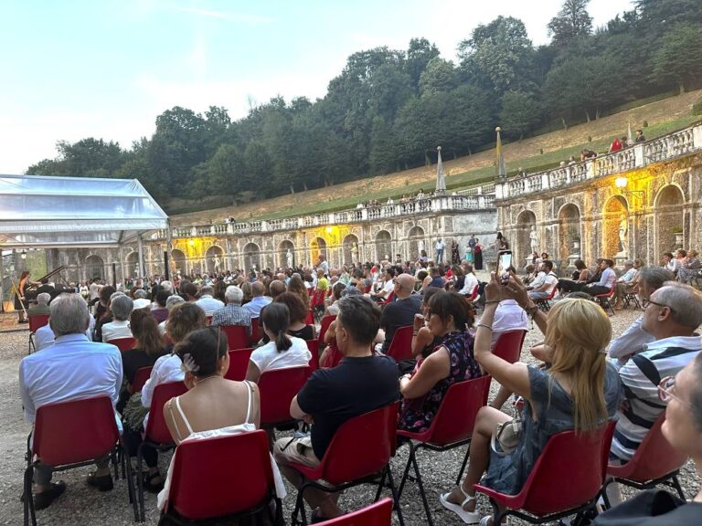 Musica Regina in Villa
